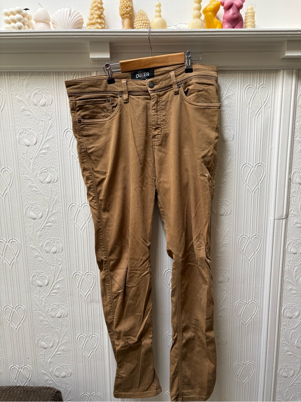 DU/ER Men's Slim Chino Pants in Camel Tan